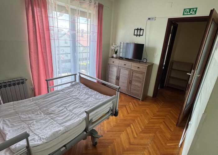 Dom za starije DOM SRETNIH SRCA